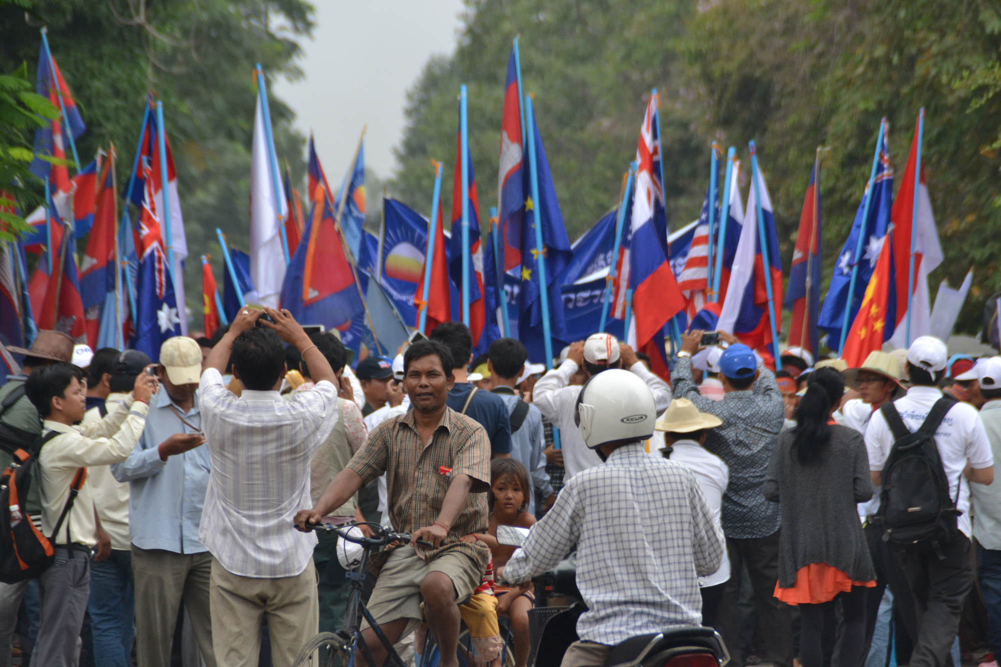 មហា​បាតុកម្ម​របស់​គណ​បក្ស​សង្ក្រោះ​ជាតិ​ ២៥ តុលា​ ២០១៣
