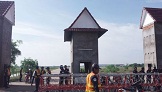 រោងចក្រនៅ​បាវិតបិទទ្វារ ខណៈបាតុកម្មនៅតែ​បន្ត