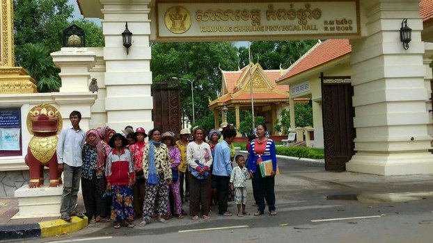 សហគមន៍ឡពាងស្នើសុំសាលាខេត្តកំពង់ឆ្នាំង ផ្ដល់ឯកសារនៃកិច្ចព្រមព្រៀងជាមួយក្រុមហ៊ុន ខេឌីស៊ី ដើម្បីដាក់ជូនតុលាការក្រុងភ្នំពេញ