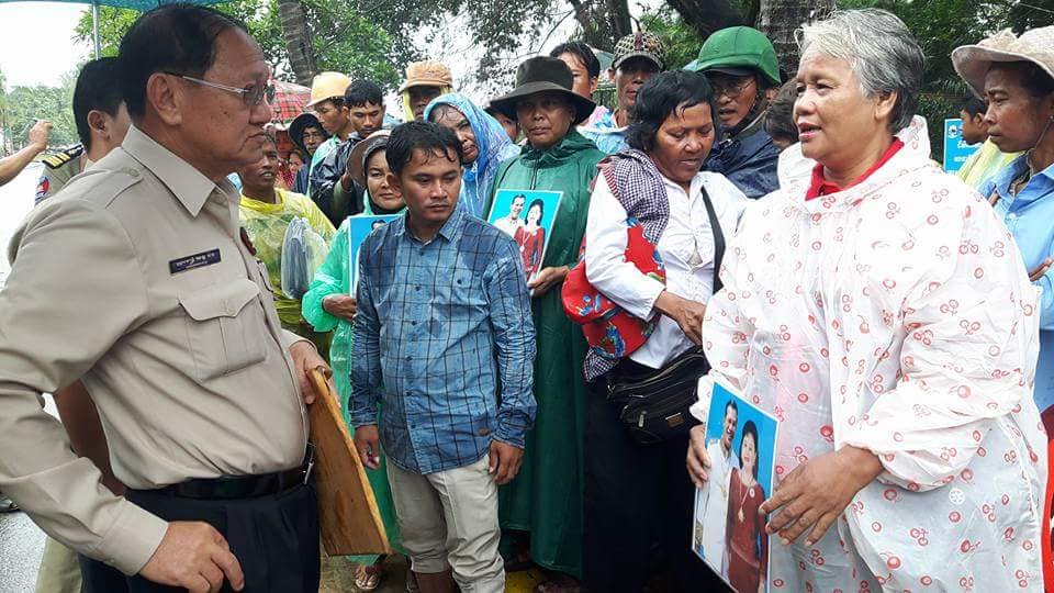ពលរដ្ឋ​២៣​នាក់​នៅ​ខេត្ត​ព្រះសីហនុ​ត្រូវ​បាន​តុលាការ​កោះ​ហៅជុំ​វិញ​ជម្លោះ​ដីធ្លី​តាម​បណ្ដឹង​ពី​ឧកញ៉ា