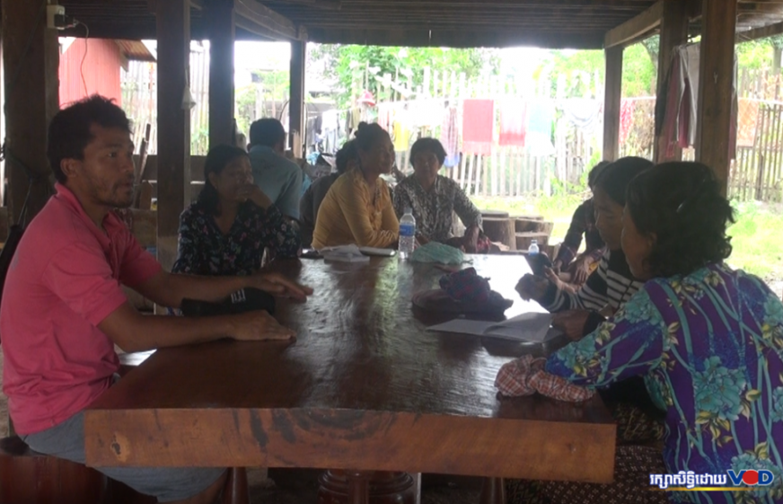 ការ​ផ្តល់​ដីសម្បទាន​ទ្រង់ទ្រាយ​ធំ​កំពុង​ធ្វើ​ឱ្យ​ជនជាតិ​ដើម​ភាគតិច​កួយ​នៅ​ខេត្តព្រះវិហារ​ធ្លាក់​ចូលក្នុង​បំណុល​