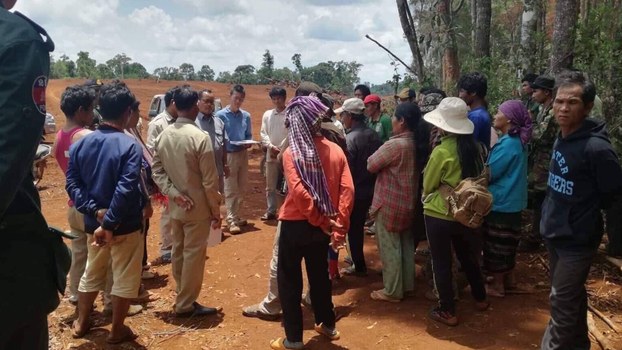 ជនជាតិ​ដើម​ភាគតិច​នៅ​មណ្ឌលគិរី​គ្រោង​ដាក់​ញត្តិ​ទាមទារ​ដី​ពី​ក្រុមហ៊ុន​មេហ្គាហ្វើស ៣​ពាន់​ហិកតារ