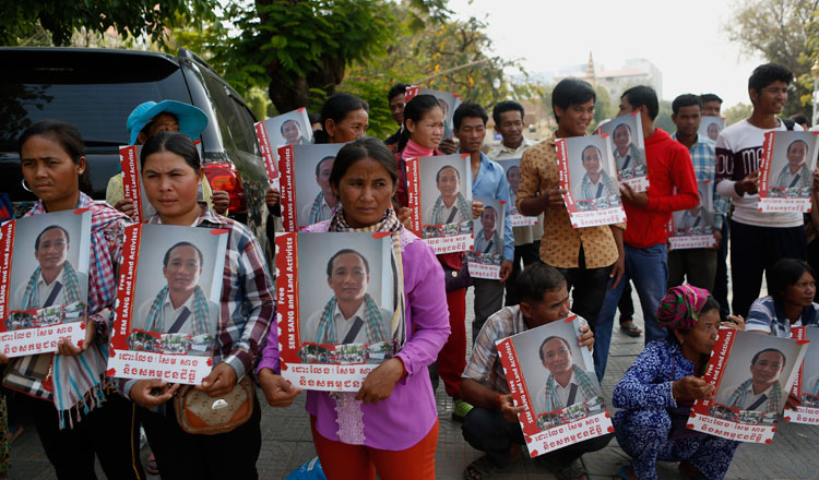 Villagers from two provinces march to three ministries over land disputes