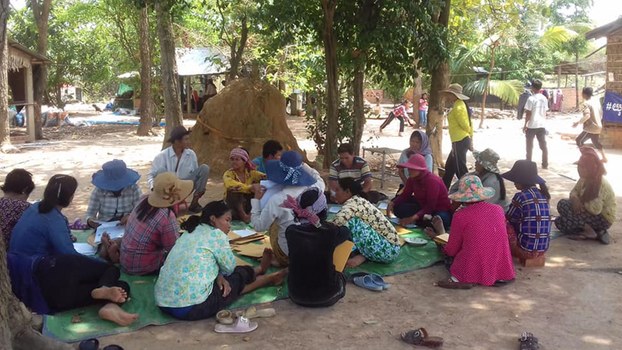 អ្នក​ឡ​ពាង​ប្រារព្ធ​ខួប ១៣ឆ្នាំ ដែល​ក្រុមហ៊ុន ខេ.ឌី.ស៊ី ឈូស​ឆាយ​រំលោភ​យក​ដី​ធ្លី​ពលរដ្ឋ​នៅ​ខេត្ត​កំពង់​ឆ្នាំង