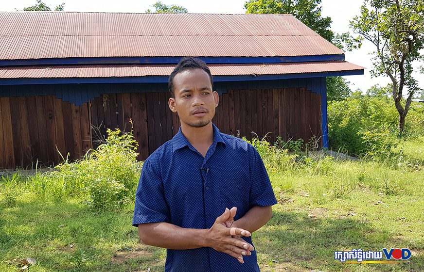 ជនជាតិដើម​ភាគតិចកួយនៅ​ព្រះវិហារចោទ​អតីត​​ប្រធាន​ថា​លួច​លក់ដីរោងជ័រទឹក​​សហគមន៍​