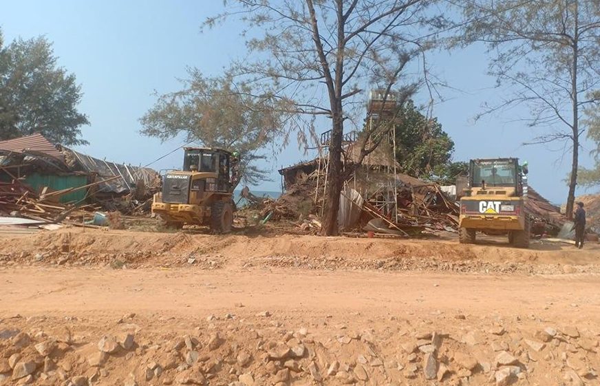 អាជីវករ​លក់ដូរ​នៅ​ខេត្ត​ព្រះសីហនុ​ឡើង​មករ​កអន្តរាគមន៍​ពី​នាយក​រដ្ឋមន្ត្រី​ ក្រោយ​អាជ្ញា​ធរ​ឈូស​ឆាយ​តូប​ពួកគេ​