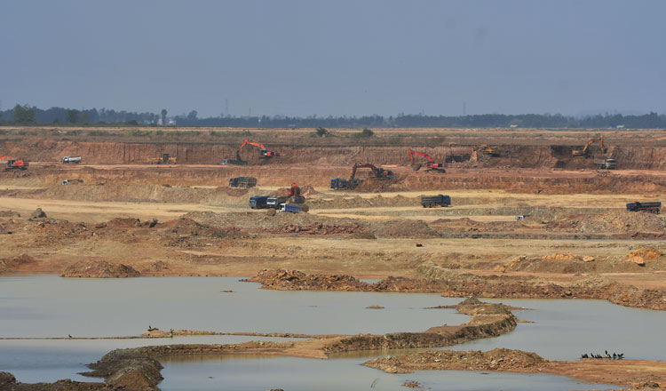 Boeng Tamouk lake residents in development crossfire