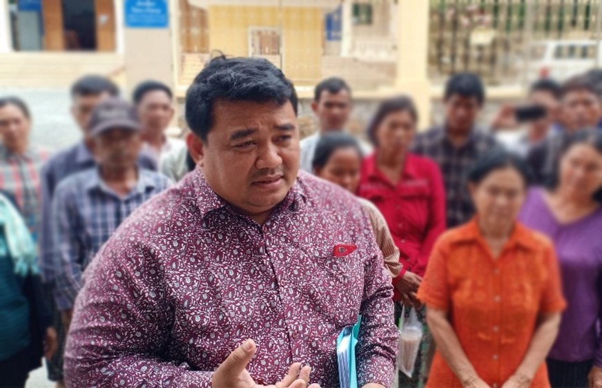 តុលាការ​​ឃុំ​ខ្លួន​​អតីត​​នាយក​​ស្ថានីយ​​វិទ្យុ​ និង​​គេហ​​ទំ​ព័រ​រិ​ទ្ធិ​សែន​ ដែល​តែង​​ផ្សាយ​​រឿង​​ជម្លោះ​​ដី​​ខេត្ត​​កំពង់​ឆ្នាំង​​