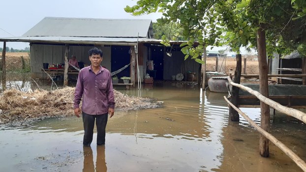 ពលរដ្ឋ​នៅ​ក្រុង​ប៉ោយប៉ែត​ប្រតិកម្ម​នឹង​អាជ្ញាធរ​មិន​ចាត់​វិធានការ​ក្រុម​ហ៊ុន​ឯកជន​ចាក់​ដី​លុប​ស្រះ​បណ្ដាល​ឲ្យទឹក​លិច​ផ្ទះ​ពួកគាត់