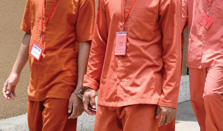 Municipal court charges two men for land fraud