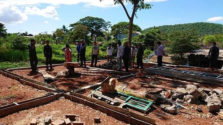 ចុះពិនិត្យមើលនិងធ្វើការហាមឃាត់ប្រជាពល រដ្ឋ២គ្រួសារ ដែលបាន​សាងសង់ផ្ទះលើដីសាធារណ:​របស់រដ្ឋ