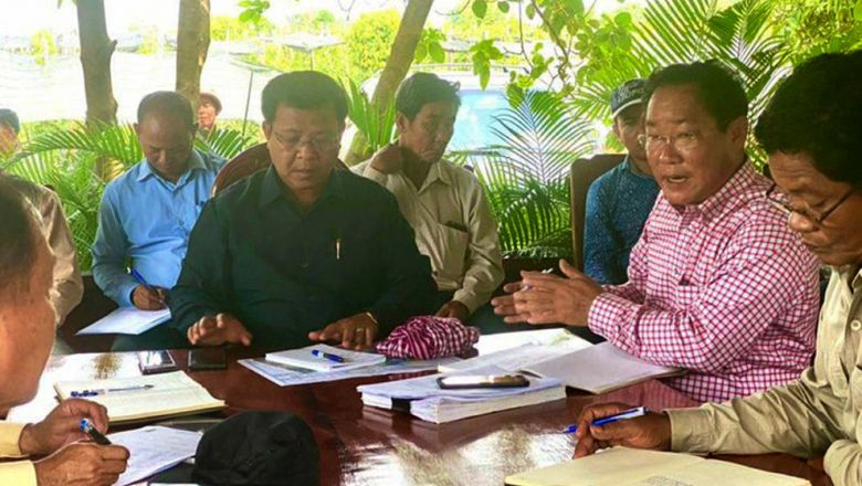 អាជ្ញាធរ​ជំរុញ​ឱ្យ​រកមុខ​មេខ្យល់​ញុះញង់​ឱ្យ​ពលរដ្ឋ​ ទន្ទ្រាន​ដី​ក្រុមហ៊ុន​សម្បទាន​សេដ្ឋកិច្ច