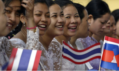 អ្នកតាមដាន​ចង់​ឃើញ​កម្ពុជា​និង​ថៃ​ដោះស្រាយ​បញ្ហា​ដែល​នៅ​សេសសល់ និង​គោរព​សិទ្ធិ​ជ្រកកោន​នយោបាយ