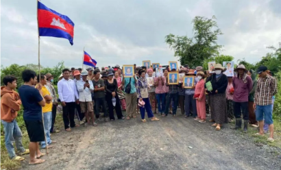 ពលរដ្ឋស្រុកស្អាងលើកឡើងថា អាជ្ញាធរផ្ដល់តម្លៃដី១ដុល្លារក្នុង​១ម៉ែត្រ​ការ៉េ ប៉ុន្តែពួកគាត់មិនព្រម