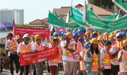 របាយការណ៍​អង្គការ​សង់ត្រាល់​ស្តី​ពី​ស្ថានភាព​សិទ្ធិកម្មករ​នាំមក​ទាំង​ការ​រិះគន់​ និងសាទរ