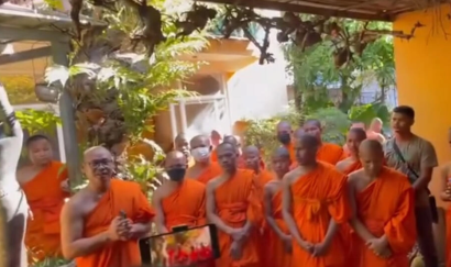ព្រះសង្ឃជាច្រើនអង្គគង់នៅវត្តពោធិលង្កាខេត្តសៀមរាបត្រូវអាជ្ញាធរបង្ខំឲ្យចាកចេញពីវត្ត