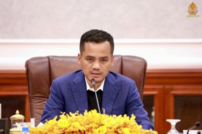 លោកឧបនាយករដ្ឋមន្ដ្រី និងជារដ្ឋមន្ដ្រីក្រសួងមហាផ្ទៃ លោក ស សុខា បានសម្រេចបណ្ដេញនគរបាល២រូបទៀត ចេញពីក្របខណ្ឌមន្រ្តីនគរបាល ក្រោមហេតុផលថា ពួកគេទាំងពីរអនុវត្តល្មើសវិន័យកងកម្លាំង។