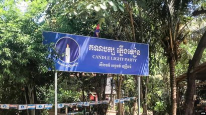 សហគមន៍​ខ្មែរ​នៅ​ប្រទេស​អូស្ត្រាលី និង​នៅ​តាម​បណ្តា​ប្រទេស​មួយ​ចំនួន​ទៀត​ដូចជា​ប្រទេស​ជប៉ុន (Japan) និង​ប្រទេស​ថៃ (Thailand) នាំគ្នា​ប្រារព្ធ​ខួប​កិច្ចព្រមព្រៀង​សន្តិភាព​ទីក្រុង​ប៉ារីស នៅ​ថ្ងៃទី​២២ ខែតុលា។ ពួកគាត់​ប្ដេជ្ញា​រួបរួម​សាមគ្គី​គ្នា ដើម្បី​ជំរុញ​