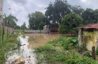 ពលរដ្ឋរស់នៅតាមបណ្ដោយស្ទឹងព្រែកត្នោតជាយក្រុងភ្នំពេញស្នើអាជ្ញាធរ​ជួយបណ្ដោះទឹកបណ្ដើរៗកុំចាំដល់ទឹកឡើងខ្លាំង