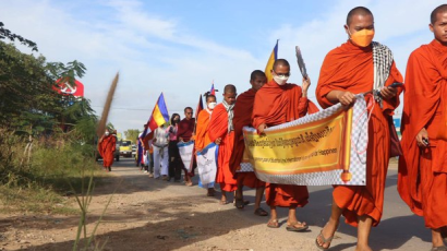 សង្គម​ស៊ីវិល​ស្នើ​​បញ្ឈប់​ធ្វើទុក្ខបុកម្នេញ​លើ​ព្រះសង្ឃ​ចូលរួម​ធម្មយាត្រា​លើក​កម្ពស់​សិទ្ធិមនុស្ស