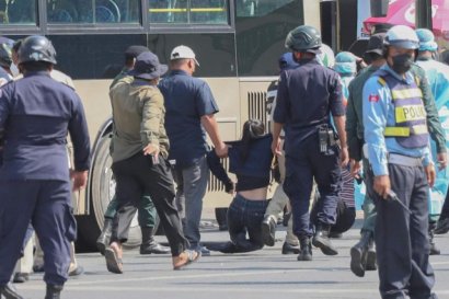 Unions and Civil Society Groups Condemn Authorities’ Violence Against Nagaworld Strikers 