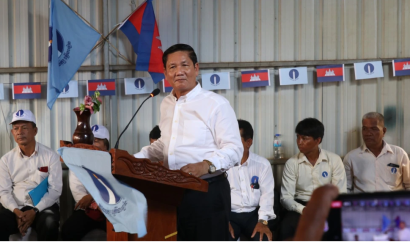 លោក​ ថាច់ សេដ្ឋា ​ស្រែក​ប្រាប់​អង្គ​ទូត​ឱ្យ​ជួយ​ប្រជាធិបតេយ្យ​កម្ពុជា​ក្រោយ​តុលាការ​ផ្តន្ទាទោស​លោក​៣​ឆ្នាំ