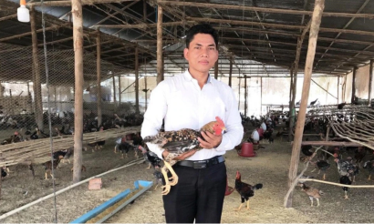 តុលាការ​សម្រេច​ឃុំ​ខ្លួន​សកម្មជន​សង្គម លោក នី ណាក់ ពី​បទ«បរិហាកេរ្តិ៍ និង​ញុះ​ញង់»ដែល​ប្តឹង​ដោយ​រដ្ឋមន្រ្តី​ក្រសួង​ការងារ