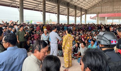 ពលរដ្ឋ​នៅ​រុន​តា​ឯក​គ្រោង​តវ៉ា​ជាថ្មី​នៅមុខ​អង្គរវត្ត​ ​បើ​រដ្ឋ​មិន​ផ្ដល់​ប្រាក់​ដែល​កាត់​ពី​ប័ណ្ណ​ក្រីក្រ​ពួកគេ​មកវិញ​