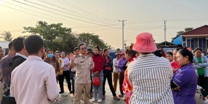 កម្មករ​រោងចក្រ​មួយ​នៅ​កំពង់​ស្ពឺ​ចោទ​​ថៅកែថា​​​រើស​អើង​សហជីព​