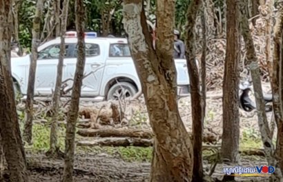 អ្នក​សារ​ព័ត៌មាន វីអូឌី ៥​នាក់ និង​​ក្រុម​យុវជន​ខ្មែរថាវរៈ​ ៤នាក់​ ត្រូវ​បាន​អាជ្ញាធរ​ខេត្តតាកែវ​ ឃាត់​ខ្លួន​ពេល​ចុះ​ថតរូប​នៅ​បរិវេណ​ភ្នំ​តាម៉ៅ