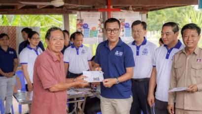Run Ta Ek villagers granted 10-year IDPoor cards 